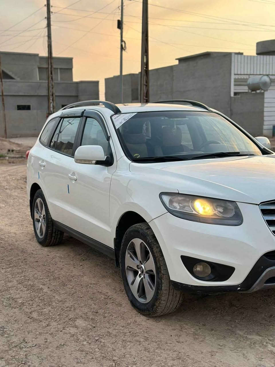 السلام عليكم.                                                              سنتافي خليجي موديل 12 للبيع او مراوس بكامري او اوبتما
محرك 4مفتوح لاصرف ولا تنقيص
كير شرط 
تبريد ثلاث قطع 
تحكمات ستيرن 
اشاير بالمرايه
كابون بانزين كركوك
سنويه ل27
تريد تحويل تريد وكاله
ضرر جاملق خلفي فقط 
السعر 145 وبيها مجال قليل 
مكان السياره كركوك

هاتف /***********.  / *********** كركوك, العراق
