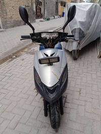 ماكس عدلة • مستحقه • خاص