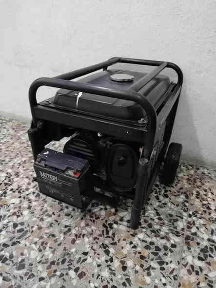 مولده استرا بانزين 3 كيفي 12امبير مولد كلش نضيفه بلاديه ما داخله تصليح تشتغل نكره سلف وحبل فقط باتري هابط صوتهه كلش هادا مكاني بغداد الشعب السعر 160
***********
يوجود خدمت توصيل 🚚 بغداد
