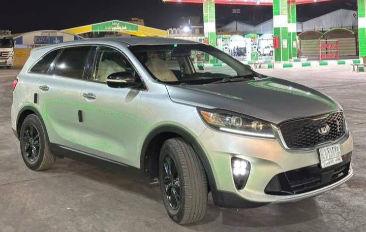 بيع او مراوس سورنتو 2019 وارد امريكي 
حادث ڪلش بسيط مثل ماموضح بالصور 
ممشاها /94 الف ميل
5XYPG4A53KG554626
بدون ايرباك
محرك / 6 -(3.3)
عدد المقاعد / 7 
كشن سائق كهرباء 
قطعيتن تبريد 
شاشة تبريد 
شاشة عرض 
رادار جانبي 
رادار خلفي 
السياره كفاله من ڪلشي عده بارد بخشم الجاملغ فقط 
عليها ادامه كامله 
رقم جديد قادسية انكليزي 
مكانها ميسان / للاستفسار 

واتساب واتصال / ***********
