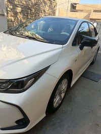 كورلا 2025 هايبرد ماشيه 19الف وقابل للزيادة رقم بغداد باسمي مكفوله كفا...