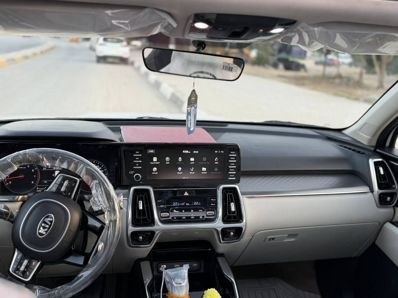 السلام عليكم سورنتو خليجي كفاله عامه
موديل2021١مواصفات 

1بانوراما 

2كامره خلفيه

3حساس خلفي

4حساس امي 

5كشنات كهرباء

3قطع تبريد 

7مودات قياده 

8بردات خلفيه

9تشغيل عن بعد 

10حساس اطاطرات 

11مشتشعر طرق 

12صندوق كهرباء

13تحكم اضرء محيطيه 
14كاربلاي
15اندوريد اوتو 
16مانع انزلاق 

ممشه السياره 117الف كيلو 

وهواي مواصفات بيها سياره بسمي 

السعر 280

..***********

مكاني كربلاء
