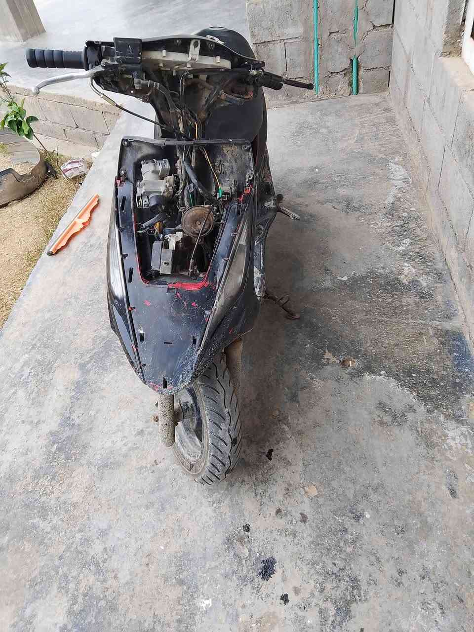 سلام عليكم دراجا اوتوماتيك شغاله صلف هندر خوش دراجا يرادله ترتيب سعر 175بيه مجال ***********
