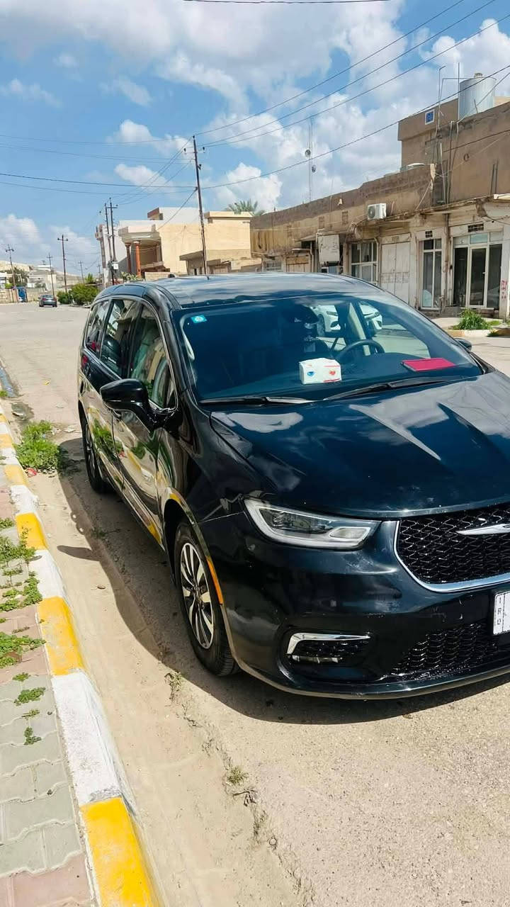 كرايسلر باسفيكا فول فئة تورنكL بلكن وهايبرد 2024
يعني 3 انظمة بانزين وهايبرد وشحن خارجي كل واحد بوحده

سيارة ميني فان فول كراسي Vip منفصلة كشنات جلد فاخر سياحي كراسي الامامية تدفئة وتبريد 3 قطع فول مواصفات رادارات امامية وخلفية حساسات امامية وخلفية مثبت مسار ومثبت سرعة ومود التراكشن ودكمة والرادار تكدر طفيها وتشغلها ودكمة الاصطفاف التلقائي بيبان كهرباء 4 وضعيات جنطة كهرباء ويوجد باب جانبية بالجنطة للتخزين وشاشة وسطية بيها كل التحكمات بالتبريد وغيرها الخ…. وتبريد منفصل بيانو علما حته شادلها درع من الاسفل حفاظا على السيارة والسيارة وارد امريكي ضربتها جوانب طخات صفاح وبجم سليم بدون ايرباك امامي كله سليم فقط جوانب  بدون دواخل السعر مكلفه عليه اكثر من 248

لكن سعر البيع 195 وبيها مجال قليل السيارة انظف من الصور   وللستفسار الاتصال ***********/

واتساب واتصال وخط 

مكان السيارة بغداد وكركوك
