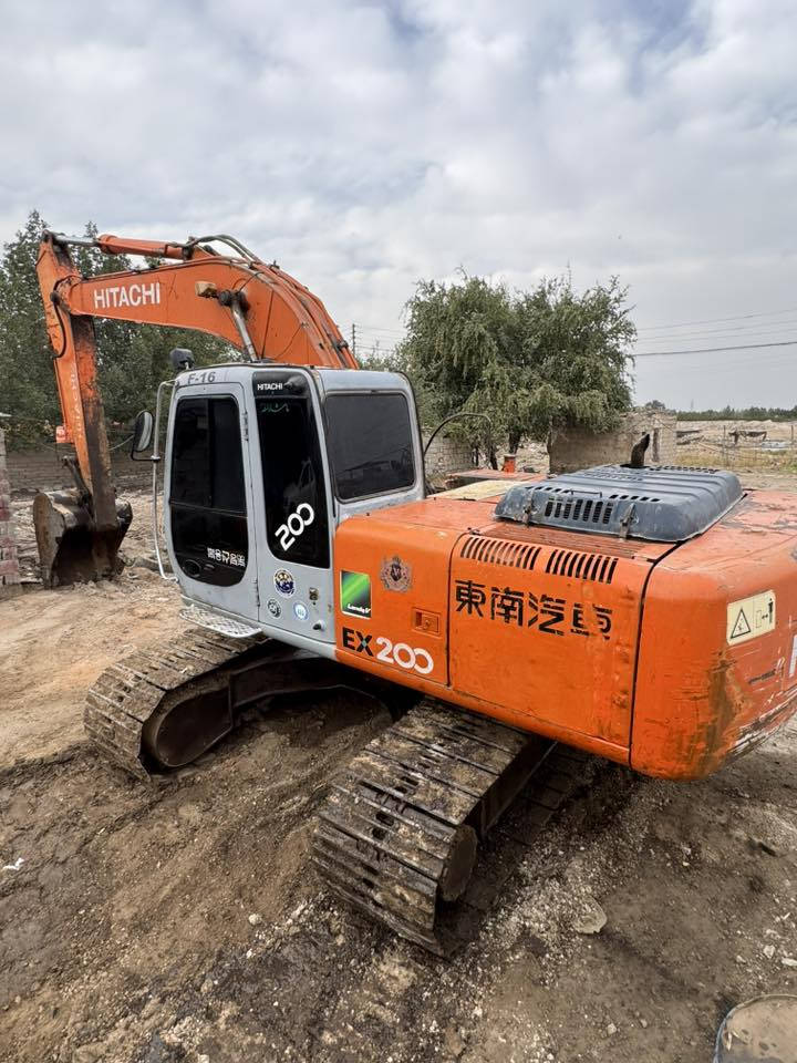 السلام عليكم 
فايف 
مديل 99 
رقم قادسيه
جاهزه شرط
عنوان نجف
***********
***********
