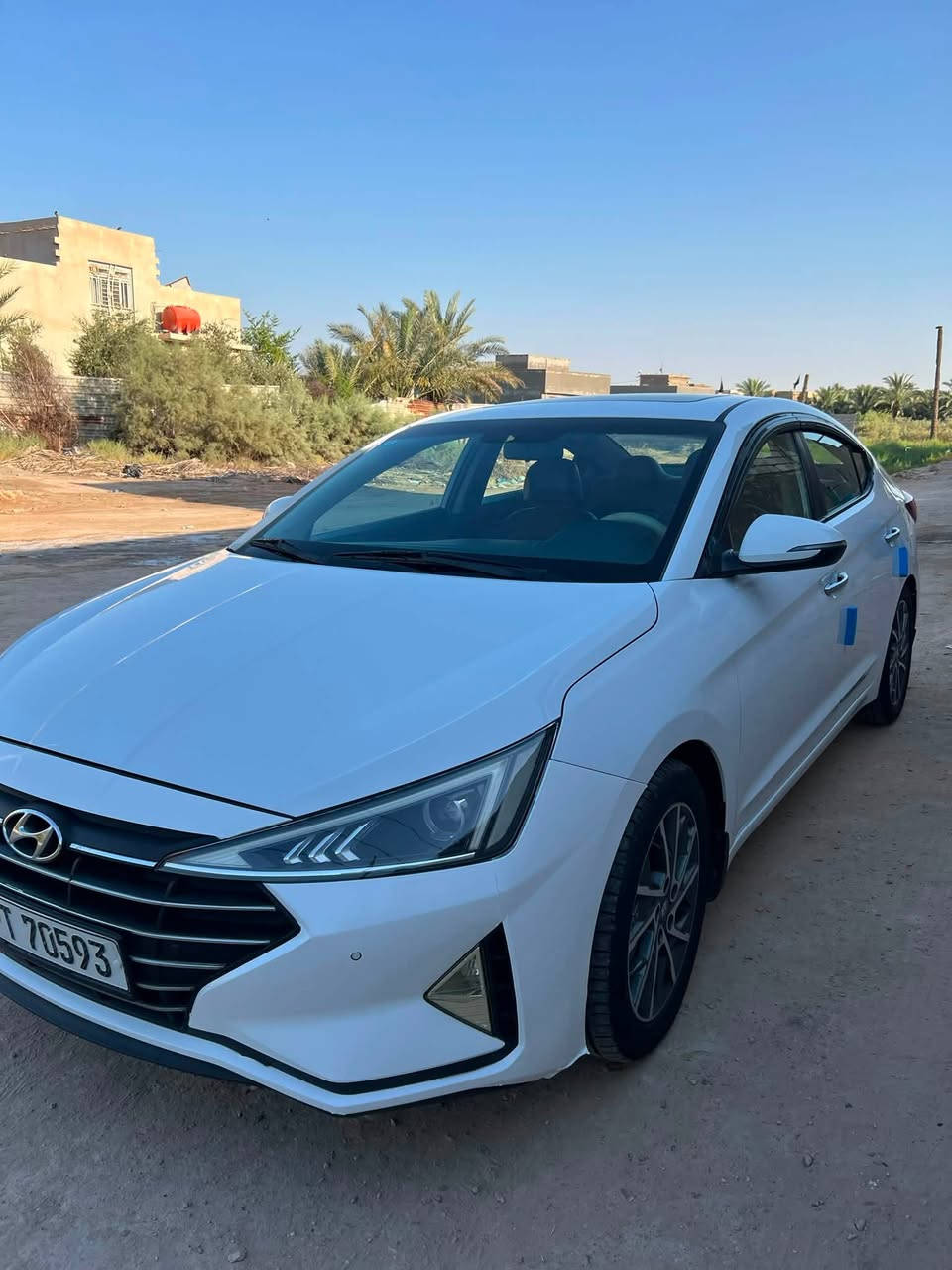 سلام عليكم
الانتره 2019
 خليجي
(كفاله عامه شرط السونار) 
رقم بغداد نكليزي  
ماشيه (80)
مكينه 2000 دوش 
فول واحد عله واحد 
كامره امامي خلفي 
فتحه سلايت
 زنون
 بصمه
قطعتين تبريد
 تحكمات ستيرن
 مرئي شفط 
 شاشه كبيره 
 انضمة قياده 
يدات نيكل
حساسات امامي خلفي
السعر 157 وبيه مجال 
مكان (السياره كربلاء طويريج ) 
***********

