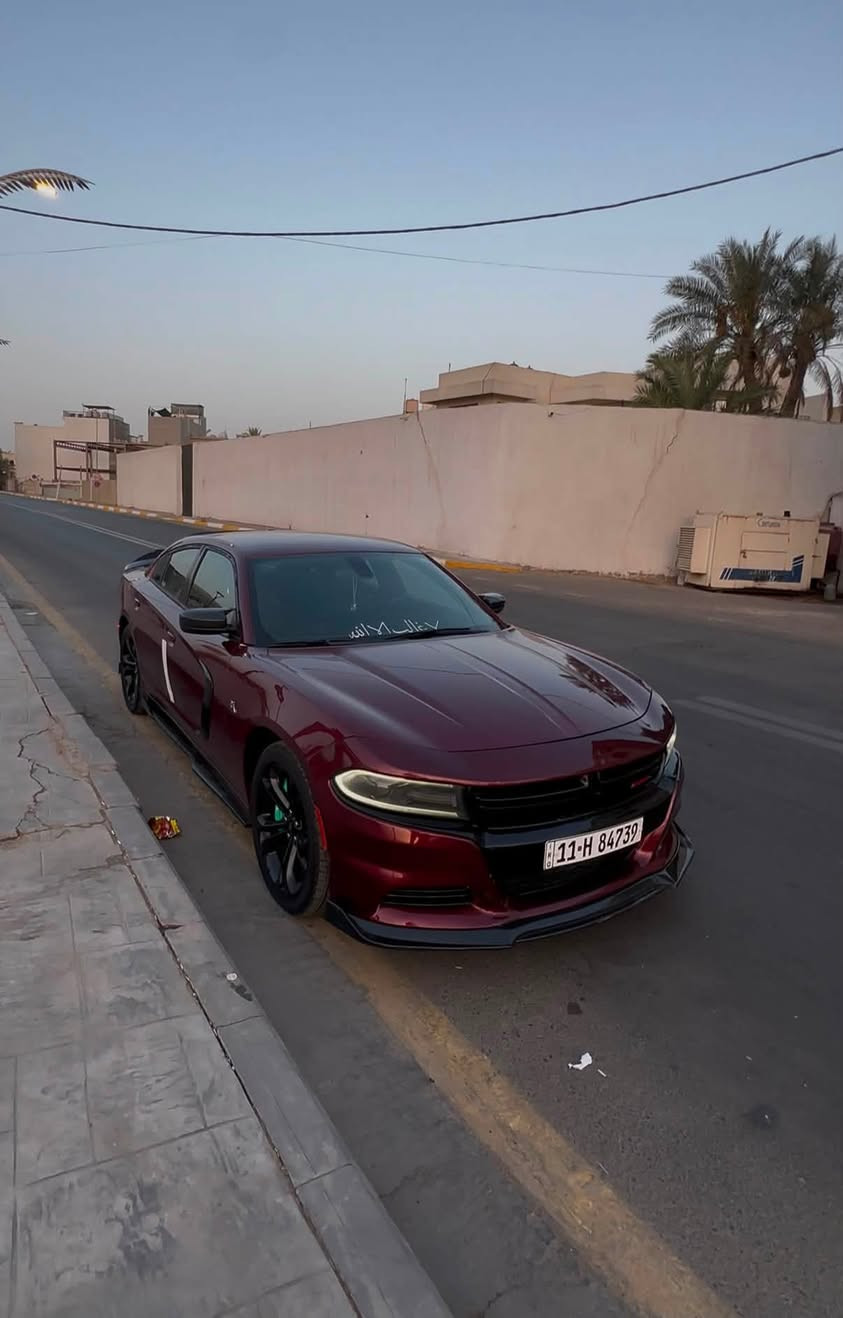 السلام عليكم 
دوج جارجر موديل 2019 اصل لون مميز كفالة من الصبغ رقم بغداد دولي بأسمي تحويل مباشر ثاني يوم المكينة 6سلندر 3600 بجم كبس على وضع الشرگة ماشية 83 جاهزة كل نقص مابيهة السيارة تو ويل حادث السيارة كلش بسيط بابتين مبدلات مثل اللون السيارة بدون صبغ بدون دواخل حدادية السيارة جديدة تبريد ثلج تخم تاير جديد السيارة مامتعوبة استعمال شخصي المكان بغداد الحبيبية سعر 190
***********
