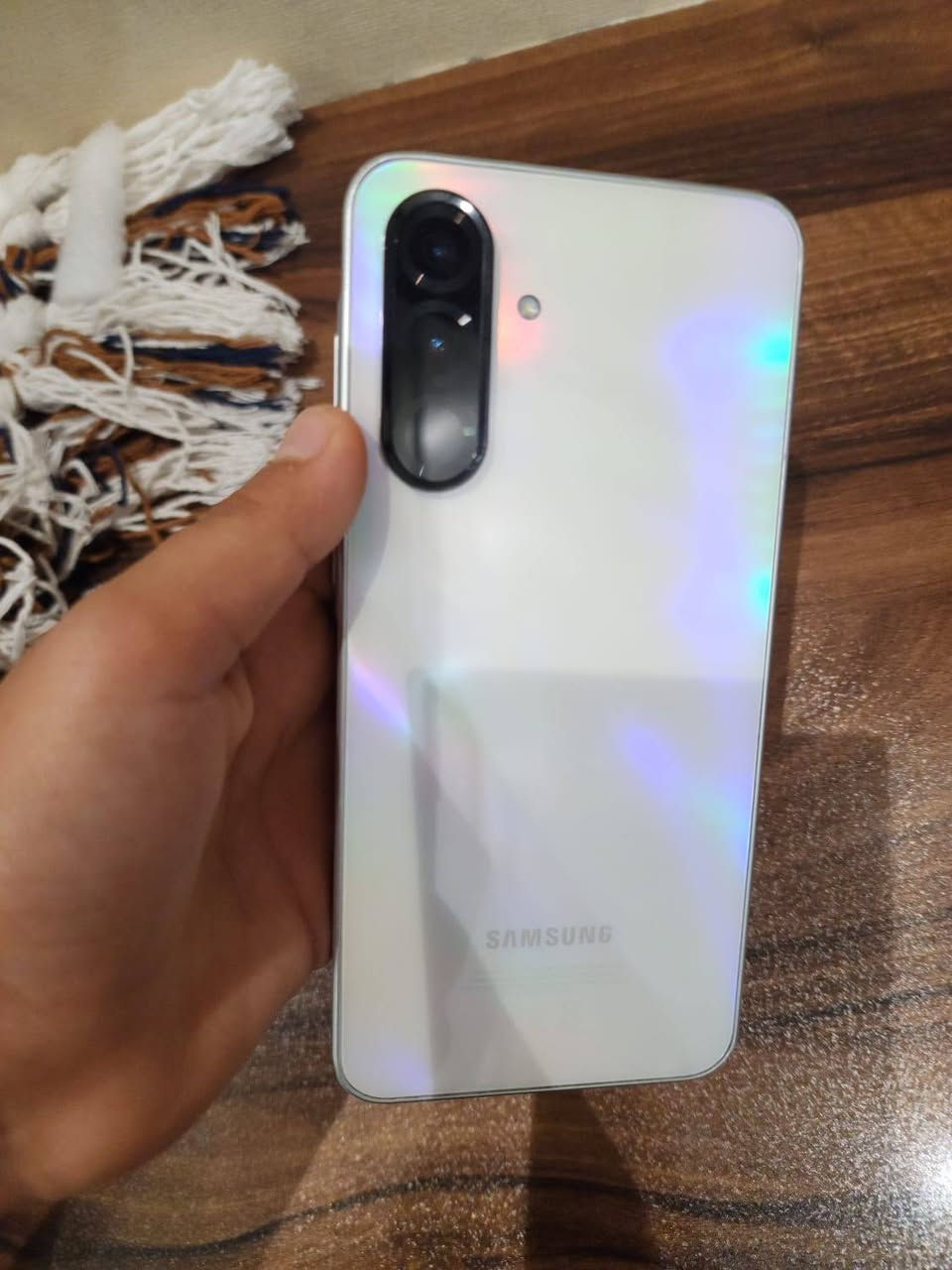 Samsung Galaxy A36 5G
أداء أقوى (Snapdragon)
شاشة 120Hz ناعمة
بطارية قوية
سعره: حوالي350 وبي مجال
👉 مناسب للي يريد شي أقوى شويه 
نظافه ميه ميه


**إذا كنت صاحب هذا الإعلان وتريد حذفه لأي سبب، رجاءا أرسل رسالة إلى الدعم الفني**