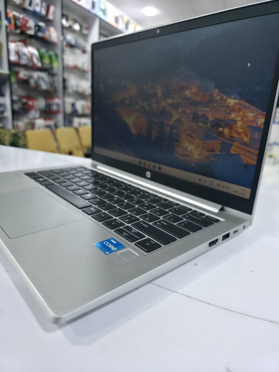 💻🔥 عروض مميزة على لابتوبات HP
توفر حديثاً لدى مكتب سمارت فيو
---
HP ProBook 430 G8
🔹 معالج: Core i3 – الجيل الحادي عشر 
🔹 RAM: 8GB
🔹 تخزين: 256GB SSD
🔹 شاشة: 14.1 إنج
🔹 كرت شاشة: Intel – داخلي حجم 4 كيكا
💰 السعر: 310 ألف فقط ✅
---
✨ مميزاتنا
✅ نظافة الجهاز 98%
🛡️ ضمان شهر كامل
🔁 استبدال بنفس الموديل في حال وجود أي مشكلة
---
🎁 ملحقات مجانية
🔌 شاحن أصلي
🎒 حقيبة
🖱️ ماوس
---
🚚 توصيل 5 الف
📍 لجميع المحافظات لفترة محدودة
---
📞 للحجز والاستفسار
📱 اتصال: ***********
💬 واتساب: ***********

📍 الأنبار – حديثة – بروانة – قرب مدرسة نهر دجلة
#مكتب_سمارت_فيو

