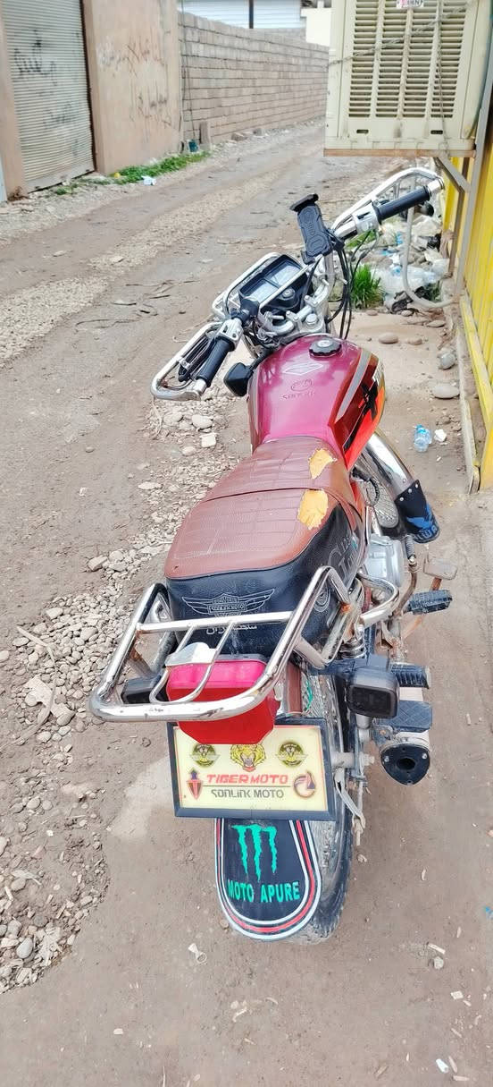 السلام عليكم موطور نضيف شرط مبدل بستم فقط تايكر 2020 أبو نمر مراوس كاويار أو قفاز فقط وفرق حسب النظافة رقم *********** #مكاني_جدعة
