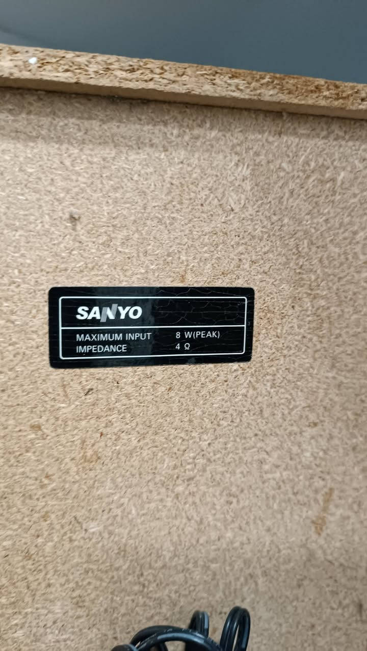 مسجل سانيو SANYO صنع يابان مع الريمونت الاصلي

أربعة في واحد
راديو FM & AM + قرص AUDİO   +أواكس + مسجل كاسيت
ملاحظة: الكاسيت (عاطل بيه مشكلة بالتشغيل وبالباب)..

مكاني بغداد الدورة.. اعتذر ماكو توصيل..
الي يريده يتواصل على الخاص حتى انطيه العنوان..

السعر 40


**إذا كنت صاحب هذا الإعلان وتريد حذفه لأي سبب، رجاءا أرسل رسالة إلى الدعم الفني**