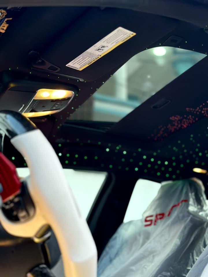 السلام عليكم
للبيع او المراوس
السعر 228
***********
الحادث حامرلغ سكن امامي تبديل بلاد

دوج جارجر SXT بلاص 
( اعلى موصفات بلجارجر ) القفله👍 
 موصفات فول الفول 1-1 
وارد امريكي ( موديل 2018) ( لون ابيض ملكي )
السيارة رقم اربيل  تحويل مباشر  
السيارة جديدة جدا (ماشية72 الف) 
السيارة على وضع الشركة جديدة جدا 
محرك 3600 SXT بلاص
فتحة سقف 
رادار جانبي 
شاشة جبيرة 
كشنات كهرباء ايمن وايسر كشنات تدفئة وتبريد
كشنات خلفية تدفئة
خزن ميمري كشنات 
مري جانبي قلاب عند رجوع السيارة
حساسات خلفية مع رادار خلفي
تحكم مقود الستيرن كهرباء يصعد وينزل + تدفئة
سستم صوت الباين مع دمام بلادي بصندوك صوت رهيب
السيارة كشنات جلد كامل حته البطاين جلد خياط
دشبول ديتونه السيارة جلد خياط     
تشغيل عن بعد
رادار جانبي نقطة عمياء 
انارة ترحيب بلمري الجانبية
ويلكب جبير  + تخم تاير بلادي شركة
لايتات زنون عالي ناصي  درجه اولى
اضافات جكات صالنصه سقف روز رايز
ويل اصلي دركة رياضي
