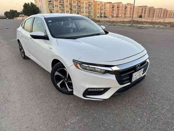 السلام عليكم 
هوندا انسايت ٢٠٢١ هايبرد 
بدون تبديل بدوم صبغ بارد فقط مكان اللايت اليسرى 
سيارة حلوة وعمليه واقتصاديه 
تجي وتشوف بعينك احلى من صور 
طبعا الفئه العاديه بدون فتحه كشن مخمل وبدون وايرلس هذا الاختلاف عن التورنك فقط 
السعر ١٤٢ وبيها مجال 
ولتقارنوها ب غير اللوان ومبدلين قطعتين واكثر كلمن وسعره
اخوان السياره جاهزه محرك 1500 هايبرد 
واكو مقطع فديو توضيحي للسياره 
مكان السياره بغداد تحويل مباشر
واي استفسار اني حاضر

***********

***********

( محمد الصعب )
