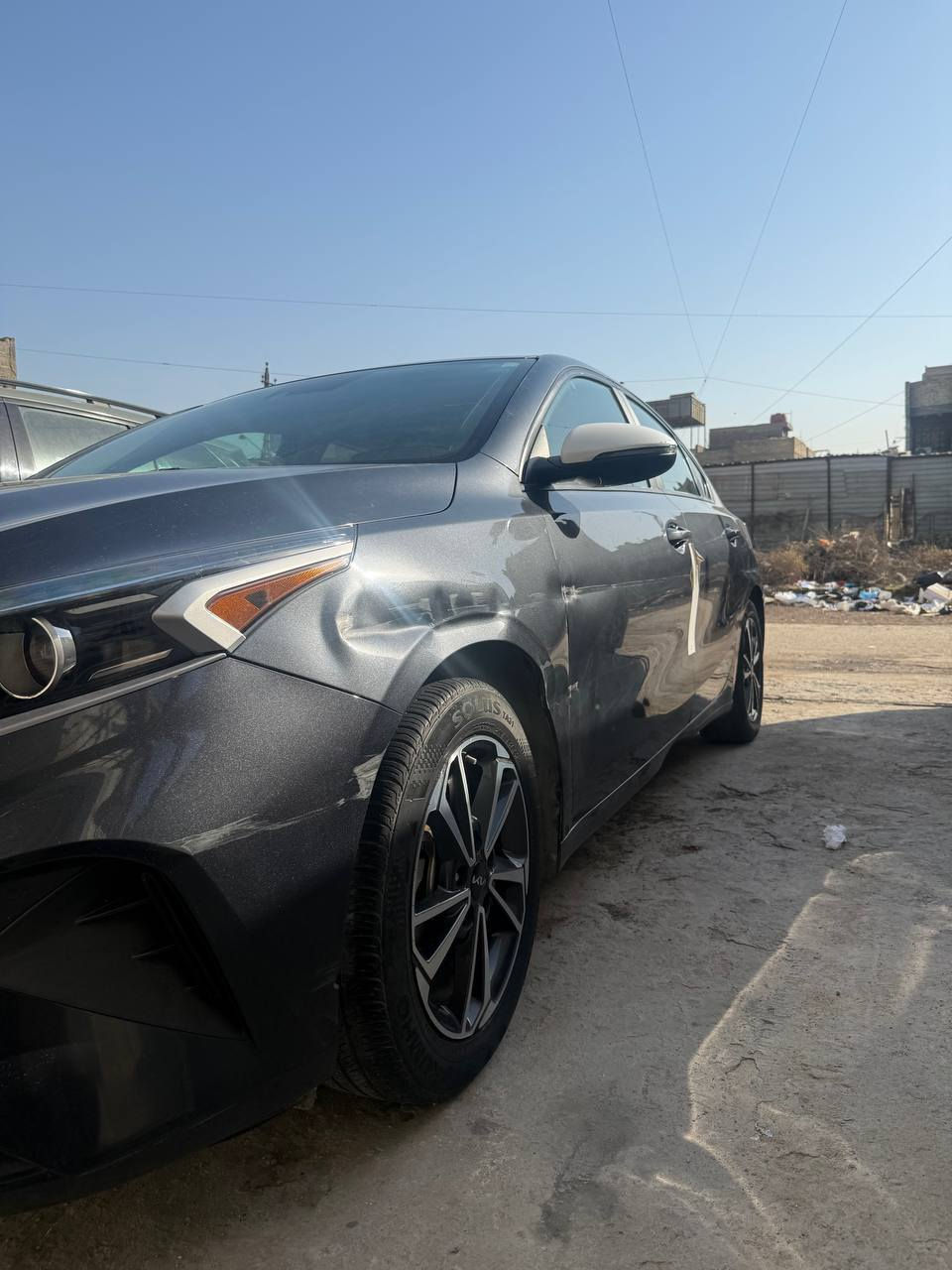 🔺السلام عليكم                  
🔺كيا فورتي  2023 
🔺باسمي السياره  + تحويل مضمون %💯
🔺السياره جديده جدا 
🔺حادث موضح بل صور بعدهة علة حادثهه ما مصلحة 
🔹 بـــــدووون ايــربااك السيـاره 🔹 
🔺 ماشيه 35 ميل 
🔺مواصفاات السياره  👇👇  
🔺شاشه حجم كبير  + كامره دواره 
🔺رادار امامي اوتو بريك 
🔺 رادارت جانبيه
🔺نضام تحديد مسار للسياقه الالكترونيه
🔺تحكم استيرن كل الجهات 
🔺 مود ادرايف انضمه قياده متعدد 
🔺مانع انزلاق + كروز سرعة 
🔺محرك 2000 DOCH   
السياره جديده جدا جدا اي نقص مابيها 
السيارة بيهة منضومة غاز
سويج عدد٢
------------------------------------------
السعر 155 وبيها مجال 
رقمي للستفسار  ***********
العنوان... بغداد مدينة الصدر
