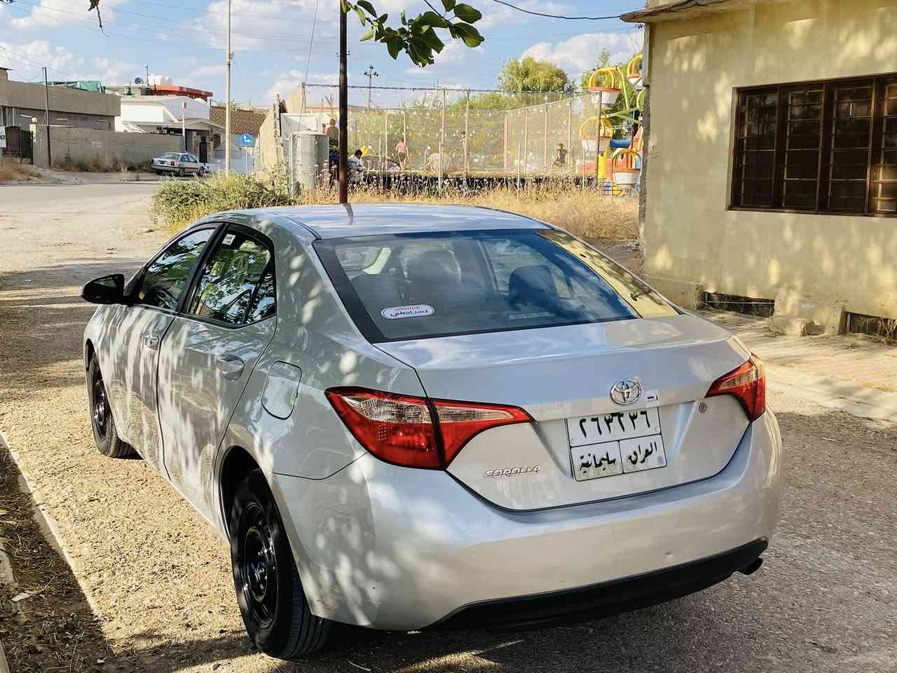 سلام و عليكم 
فقط للبيع.............
كورلا سلفر 
موديل ٢٠١٧ 
ماشي٨٣كم 
بي بونيد جاملخ
بدون دواخل 
بدون ايرباگ
سياره جديد 
دينار مصرف مابي 
اربع تيارات جديد 
گير محرك كل بشرط 
مكان سياره كركوك 
ماجاوب خاص 
رقم صاحب السياره

***********
👇👇👇👇👇
