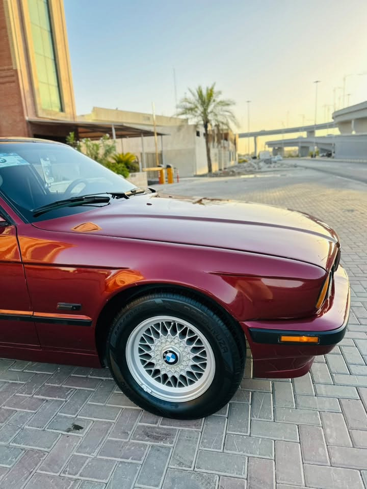 سلام عليكم
بي ام 525 أصل محرك كبس لا صرف ولا بخار كير وتماتيك سلايت  كهربائي تبريد🥶 بدون ضرر صبغ جماليه فقط  موديل 91 داخل نظيف كشنات جلد بلادي سياره رقم اربيل نكليزي  شرط تحويل السياره بدون اي نقص جاهزه من كل شيء صدر امامي وخلفي جديد عنوان تكريت الشرايه اتصل *********** السعر 65 وبي مجال
