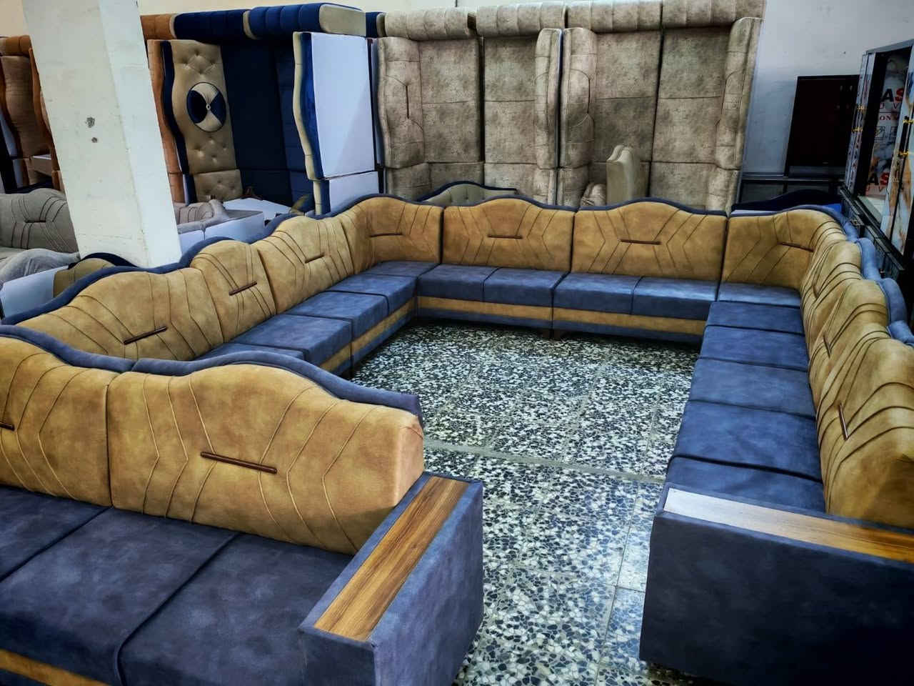 ديوان ٢٠ مقعد موديل حديث
 متوفر حاليا في مجمع السليمانية للاثاث اهلا بكم


**إذا كنت صاحب هذا الإعلان وتريد حذفه لأي سبب، رجاءا أرسل رسالة إلى الدعم الفني**