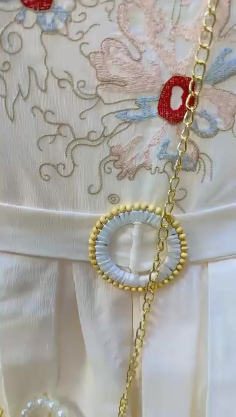 طقم وبدلات بناتي 🤍🔥
عنواني سوق شمري مقابيل طالب ابو الملابس 🤍

واتساب ***********
