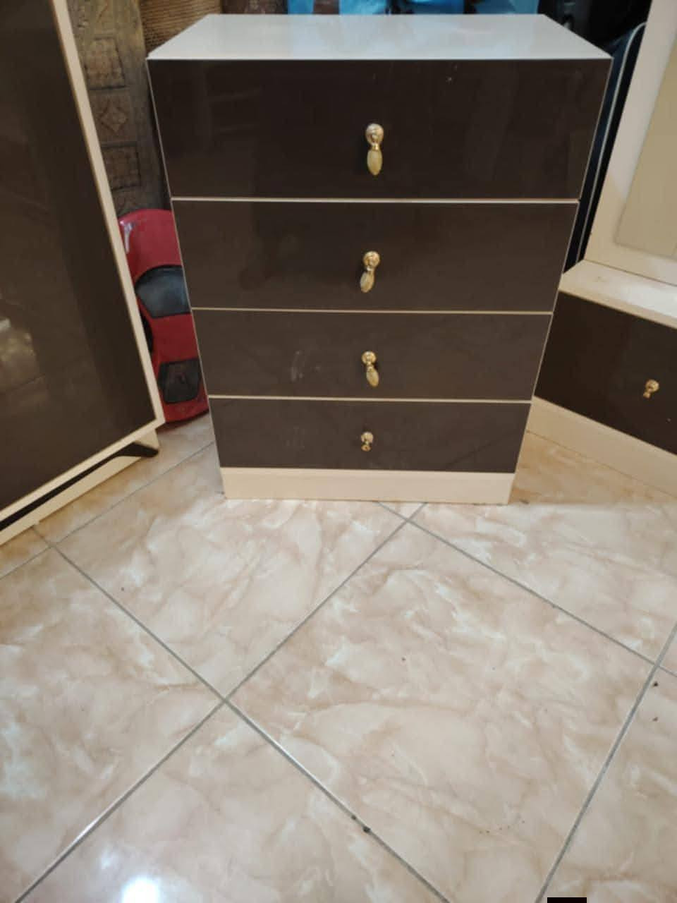 غرفه للبيع تركي نضيفه السعر 600مكان داموك  150


**إذا كنت صاحب هذا الإعلان وتريد حذفه لأي سبب، رجاءا أرسل رسالة إلى الدعم الفني**