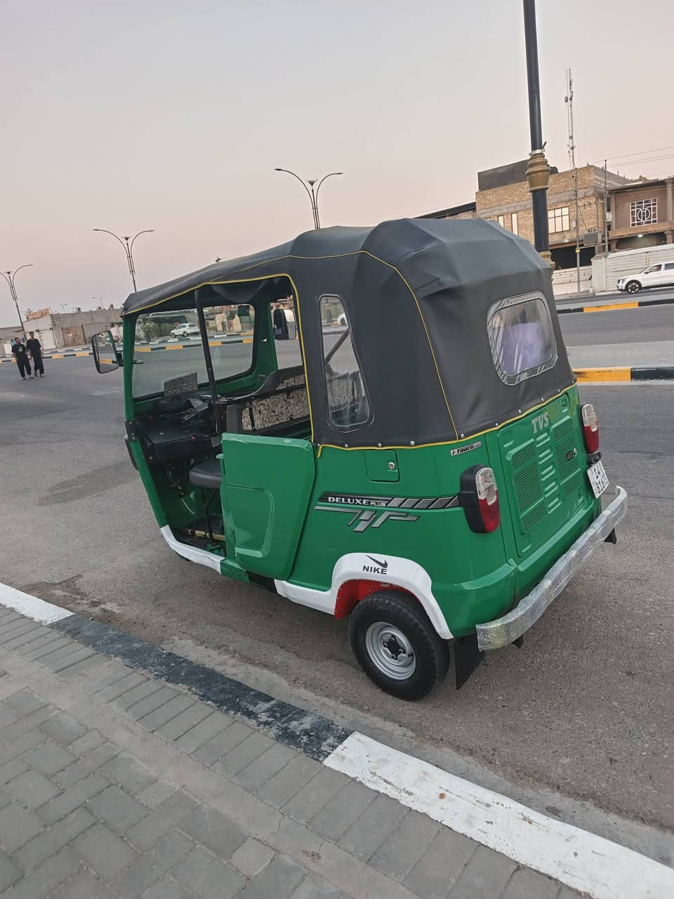 السلام عليكم تكتك البيع رقم وسنويه مديل 2023 بصمه تكتك جديده السعر 7500 وبيه مجال مكاني البصره الحيانيه  
***********
