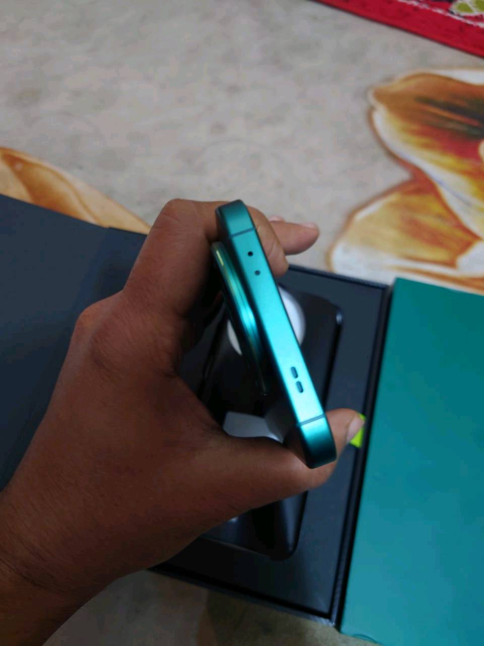 ريلمي realme gt 8 pro dream edition نسخة خاصة ضمان سنة ذاكرة 512 رام 16 اخو الجديد كامل ملحقات الكفرين وكفر الكامرة للبيع السعر مليون و225 او مراوس بجهاز اس 25 الترا ذاكرة 512 عنواني بغداد اي استفسار عالرقم ***********
