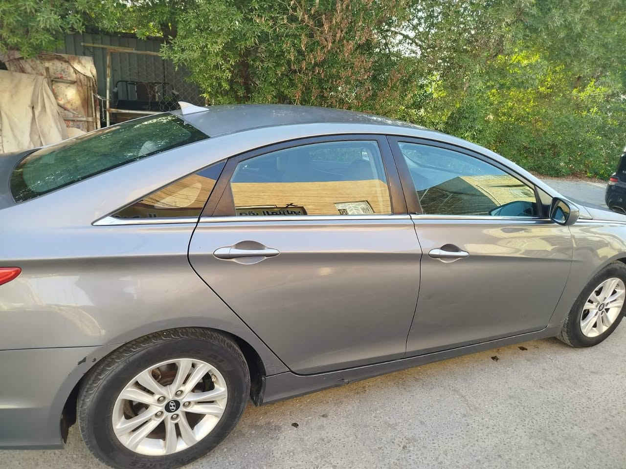 ***********
ســــونــاتـــا موديـــل 13 امريـــكـــي رقــمــها نجـــف انكــليــزي 
بيـــها بــنيد مـبدل بـدون صــبغ و دواخـل 
ســعرها 100 و بــيها مجــال
محــــرك 2400
