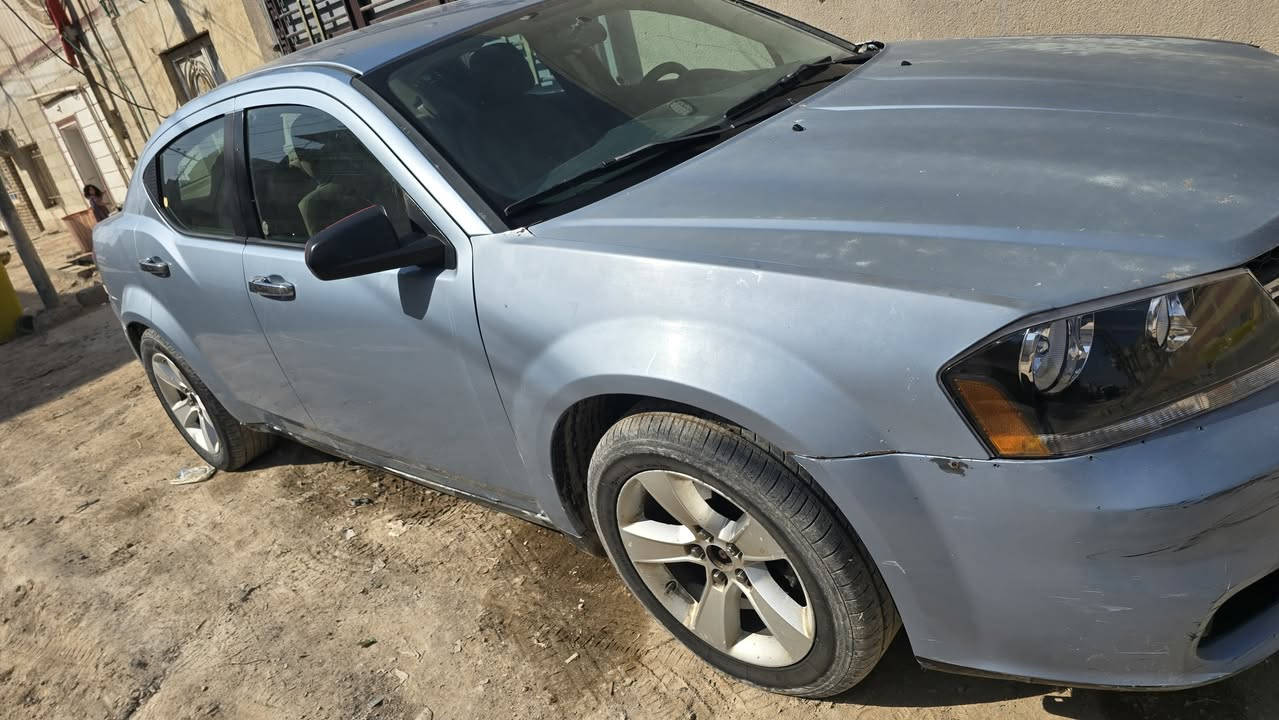 يا الله 
دودج أفنجر  موديل 2013،
السيارة جاهزة من جميع النواحي ما عدا التبريد يحتاج متابعة.

نسبة الحدادة 95%، الإطارات جديدة، والبطارية جديدة.
السيارة دواخل نظيفة جداً، والقشرة "تشوفها بالعين" وما تحتاج شرح.

السعر: 63 ورقة أمريكي 

مكان السيارة في الزبير 
🔸 ملاحظة مهمة:
البيع مشروط بالمداور والأصوليات حصراً، وخلاف ذلك لا يمكن إتمام عملية البيع ( يعني بدون مداور ما ابيع) 

للتواصل والاستفسار:
📞 ***********
