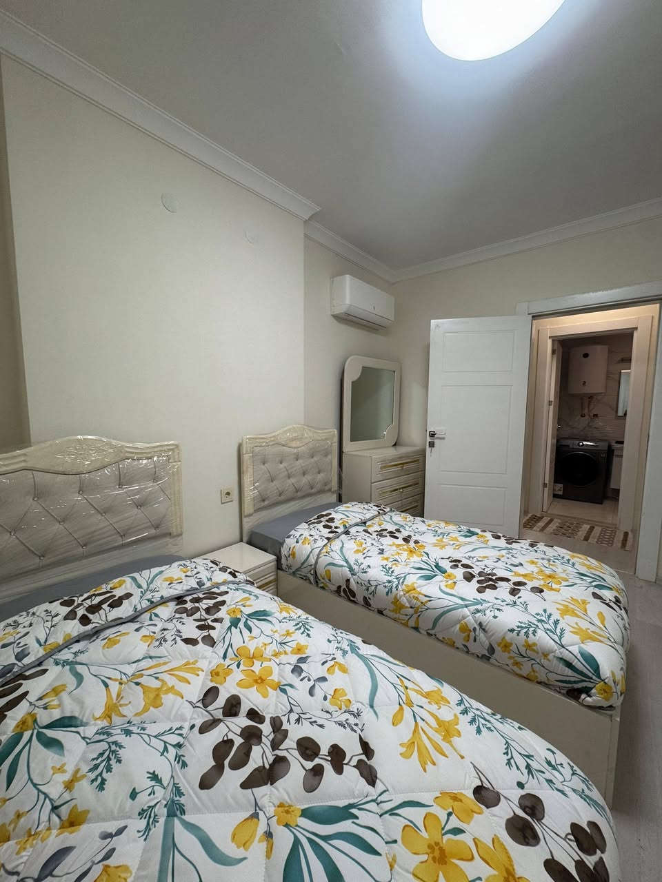 غرفتین و صالة للایجار 
مجمع سكنی لالاف ایربورت فیو 
مساحة 108 متر 
طابق 16 ، واجهە خارجیة 
اربیل ، مربع ذهبی ، مقابل مطار 
السعر / $600

***********
#عقارات #اربيل #عقارات #موصل #عقارات #انبار #عقارات #البصرة #عقارات #كركوك #عقارات #ديالي #عقارات #فلوجة #عقارات #تكريت #عقارات #سامرا #هفالان #فرمانبران #لاوان_ستي #كلوبال_ستي #حي_قربو #اشتي_فيلج
