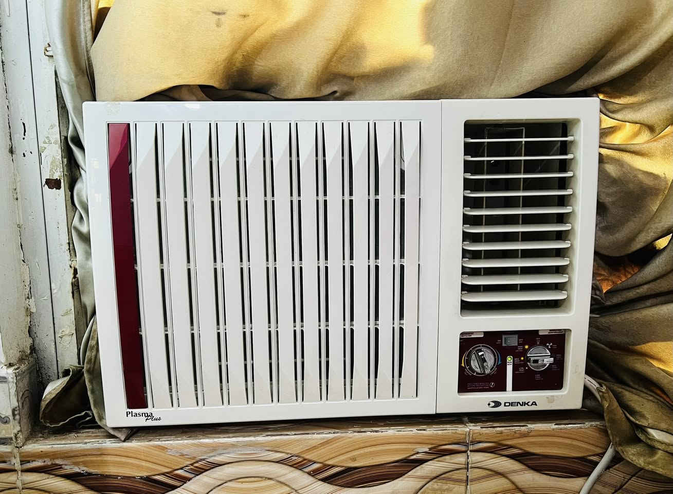 السلام عليكم
مكيف للبيع اخو الجديد نوعيته دنكا  حجم طنين بلادي مامصلح شرط التبريد شرط الفحص
***********
#صيانه_سبالت_موقعيه 
#_شحن_غاز
#تنصيب_سبالت_موقعي
ناصريه مركز اقضيه ونواحي
يوجد شد سبالت ❄️
فتح ونقل سبالت🏞️
تغير مكان السبالت 🔅
غسل سبالت❇️
وبضمان العمل 
***********
***********
نشتري جميع انواع السبالت الفتح علينه 
ماعليك غير تتصل ونجيك لباب البيت
واتساب موجود
