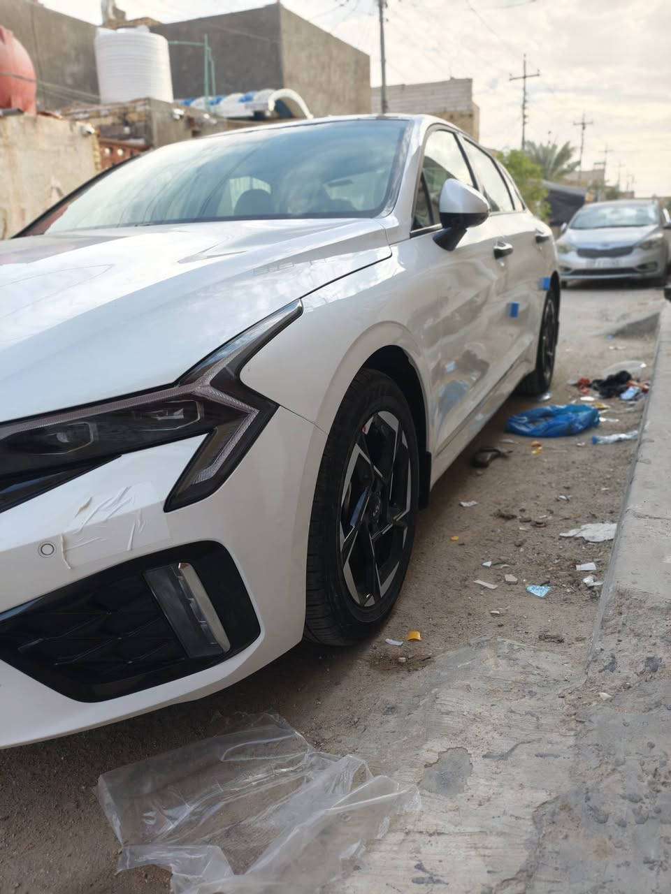 موديلk5 2024 خليجي رقم بغداد باسمي فول مواصفات ماشيه 35الف كيلو للمراوس بسيارة اقل سعر 
***********  المكان الناصرية
