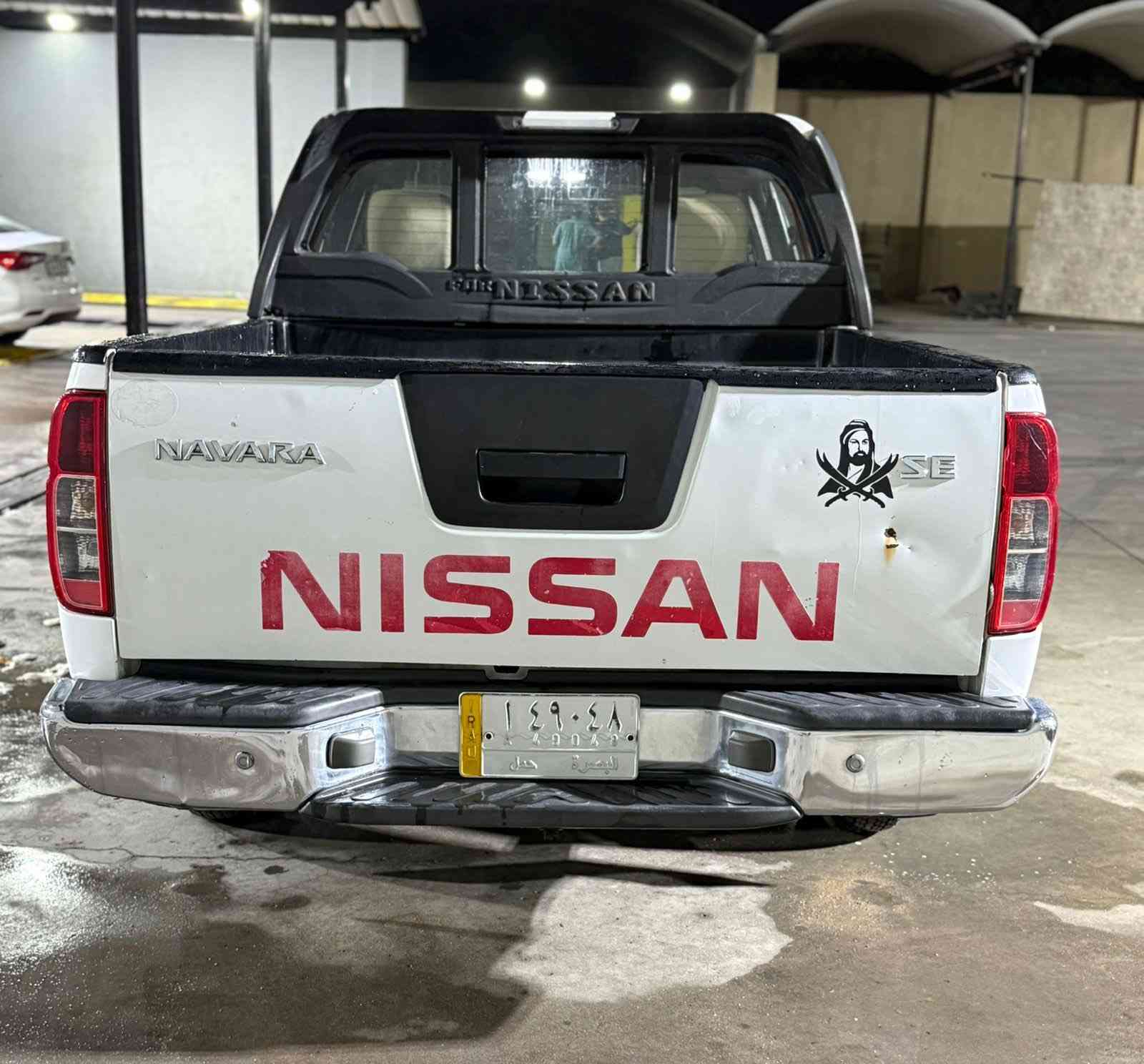 السلام عليكم سياره نيفاره للبيع : 

موديل : 2015 / سنوية بأسمي لل2027 تنتهي رقم بصرة ( أ ) 

المواصفات : كير أوتوماتيك و مكينة بلاد كفاله / تايرات وحدادية جدد الإن بدلتهن تبريد شغال ثلج 
سياره نظيفه وحلوه ما متعوبا 

عيبها الشرعي : بيها كم صبغ وبارد

السعر : ( 98 ) بيها مجال قليل

رقم الهاتف : ( *********** )
