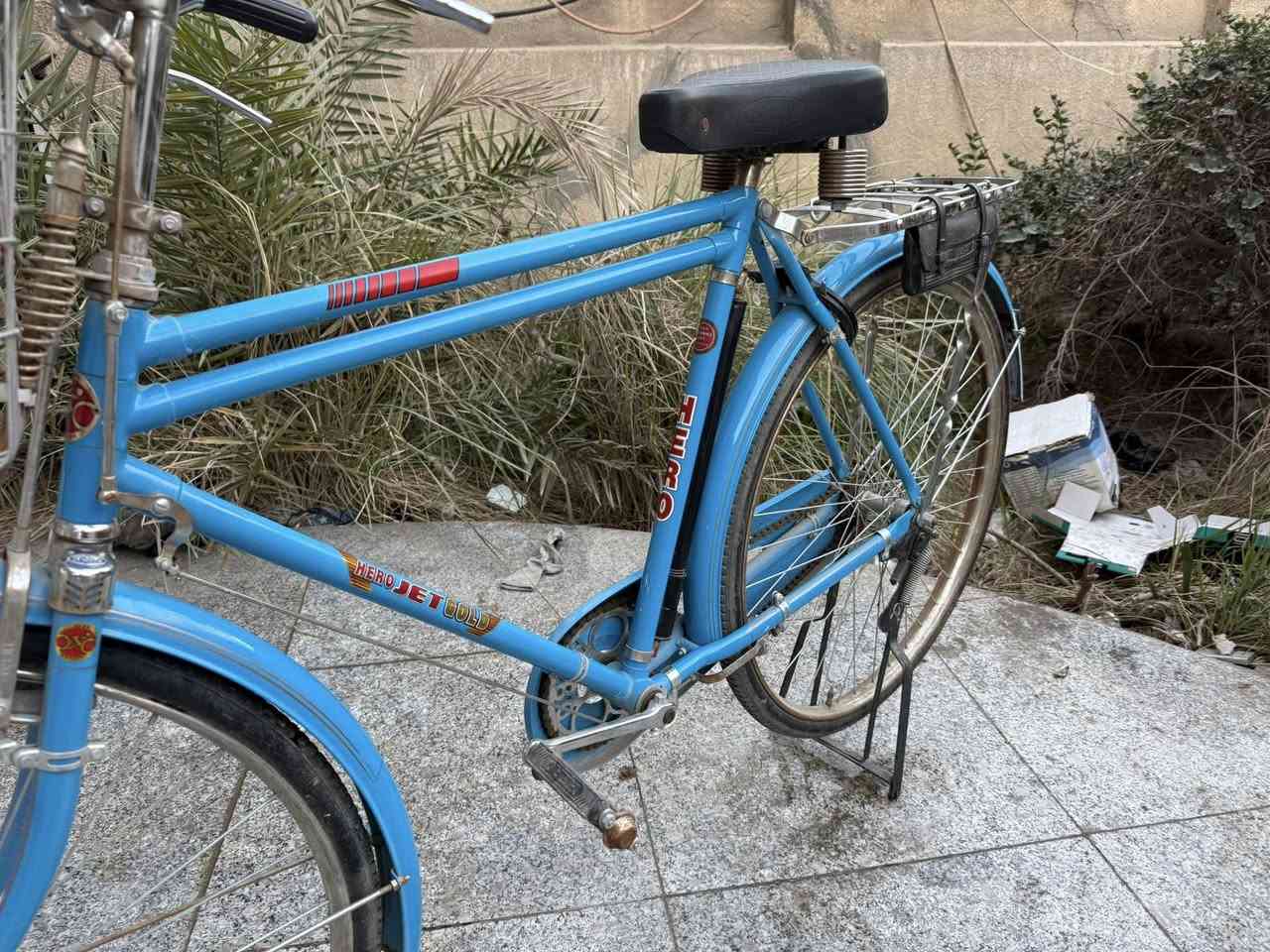 سلام عليكم
بايسلكل هيرو الهندي 
جديد متروك اي نقص مابي ويا البم مالتة والعدة مثل ما موثح بل صورة
اي ستفسار السعر تفضل واتساب على هذا الرقم ***********
مكان ضباط
