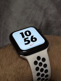 للبيع ابل واتش جيل سادس نسخة نايك  المساحة : 32gb حاله البطارية : 92  ...