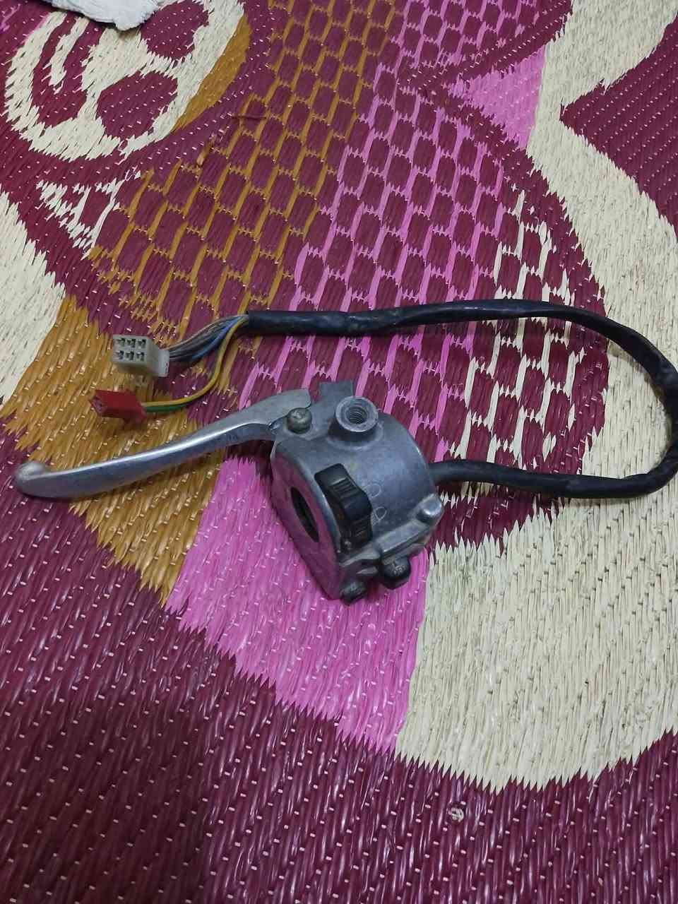 سلام عليكم كفرات ١٥ الف كوره اصلي اب ٥ كيج أب ٥ كابريتر اصليه عله فحص ٢٠ الف مكاني بغداد الدوره *********** توصيل ماعندي اعتذر
