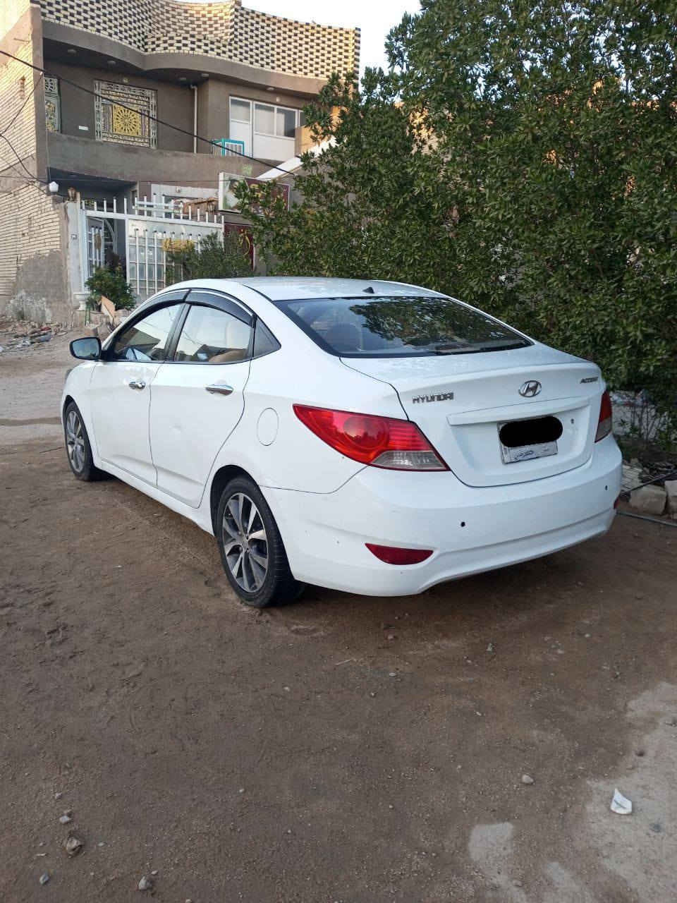 سلام عليكم اكسنت موديل 2013 فول عدة الفتحة السيارة شاشة  حساسات تحكمات ستيرن تحكمات مري ومري شفط السيارة رقمهة مثنى مشروع وطني   السيارة كير محرك حدادية تبريد كلة زيرو السيارة محرك 1600 قطرتين اصل بل كارتون  السيارة بيهة فقط باب السائق نصه رش بدون دواخل ولا معجون وباردات شوف العين فقط السيارة أحلى من الصور السعر 88 وبيهة مجال
مكاني نجف 
الرقم :***********
