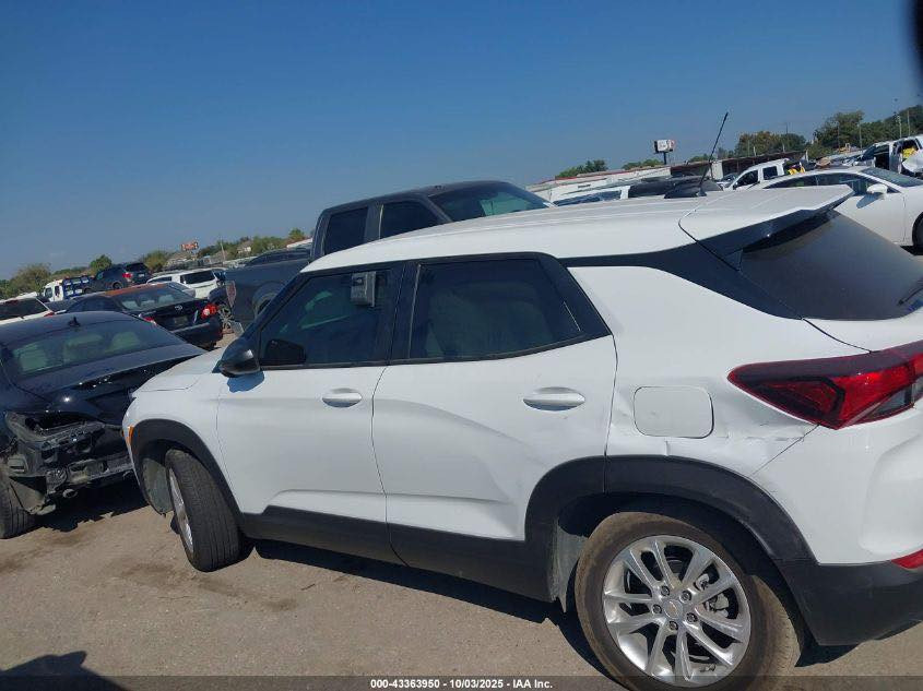 ‎🌟 شركه المتميز للمزادات الأمريكية والكندية والشحن البحري 🌟
‎⛔ إعلان سيارة من مزاد أمريكا ⛔
‎🚗 نوع السيارة:Chevrolet Trailblazer 2025�📅 وقت المزاد: 24/12/2025�🔢 رقم اللوت: 43363950
‎🛠️    الحادث/الضرر: الخلفي الأيسر            �🛠️ حجم المحرك: 1.3�⚙️ السلندر: 3�🔧 نظام الدفع: دفع كلي                                                       �📏 المسافة المقطوعة: 9,482   mi
‎🌐 للانضمام إلى مجموعة الواتساب الخاصة لشراء السيارات من المزادات الأمريكية والكندية:�اضغط هنا: https://chat.whatsapp.com/CHchp4i8IM0GCMY7soZfir
‎🔍 طريقة المزاودة:�يمكنك المزاودة عبر مكتب المتميز إمّا بالحضور الشخصي أثناء فترة المزاد، أو عن بُعد عبر الهاتف المحمول. 📲�نقوم بمتابعة حالتك حسب السيارة وموعد مزادها، ويمكنك تحديد مبلغ أقصى للتزايد، ونتوقف عنده مباشرة. 📈💬

‎🚨 ملاحظات هامة:
* عمولة موقع المزاد تتراوح بين 7% – 10% من قيمة السيارة.
* أسعار الشحن تختلف حسب موقع السيارة داخل أمريكا. 🌎
* مدة الشحن تتراوح بين 2 – 3 أشهر حسب موقع السيارة. 📦⏳
‎📌 علماً بأن:
1. أسعار السيارات تُحدّد أثناء المزايدة، مع إمكانية الشراء المباشر. 💰
2. نقدم خدمة أونلاين كاملة للشراء من منزلك مع تأمين مبلغ بسيط في محافظتك. 🏡💻

‎🏢 عناوين فروع الشركة:�بغداد: البياع – إشارة البياع، قرب مركز العياش لكماليات السيارات�كربلاء: سريع حي المعلمين قرب المشاتل�الديوانية: قضاء غماس�ميسان – العمارة: المجر الكبير

‎📱 أرقام التواصل (واتساب متوفر):
‎فرع بغداد:
* *********** 📲 – سيد علي
* *********** 📲 – مهندس حسن
‎فرع كربلاء:
* *********** 📲 – قاسم الشمري
* *********** 📲 – محمد الشمري
‎فرع الديوانية:
* *********** 📲 – حيدر المتميز
* *********** 📲 – أبو سجاد المتميز
* *********** 📲 – عيسى المتميز
‎فرع العمارة:
* *********** 📲 – أبو زهراء الفرطوسي
 
‎⏰ أوقات الدوام:
طيلة أيام الأسبوع ما عدا (السبت والأحد) عطلة المزاد.
من الساعة 4 مساءا وحتى الساعة ال12 منتصف الليل
