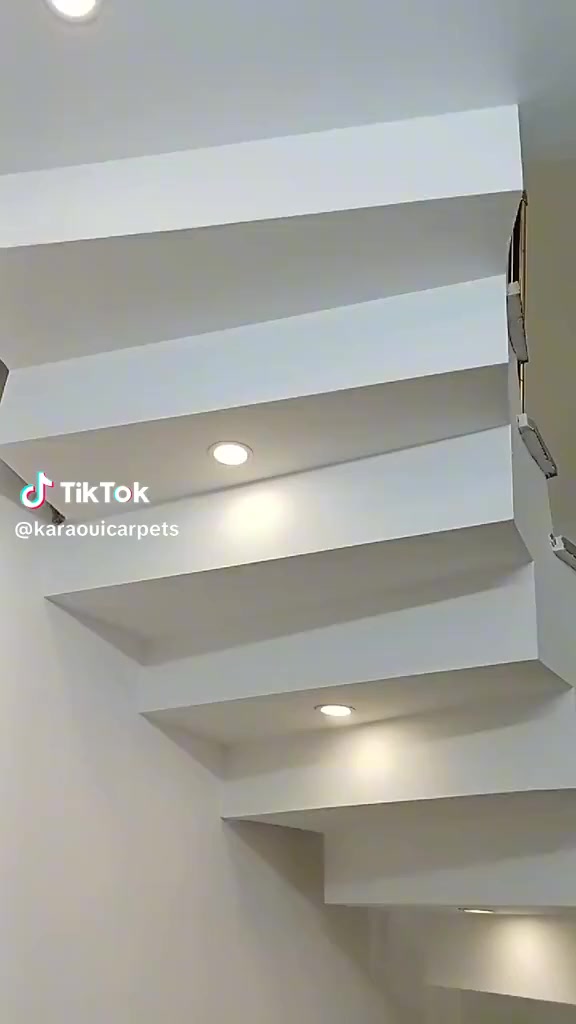 خلف سجاد ثامر ***********
