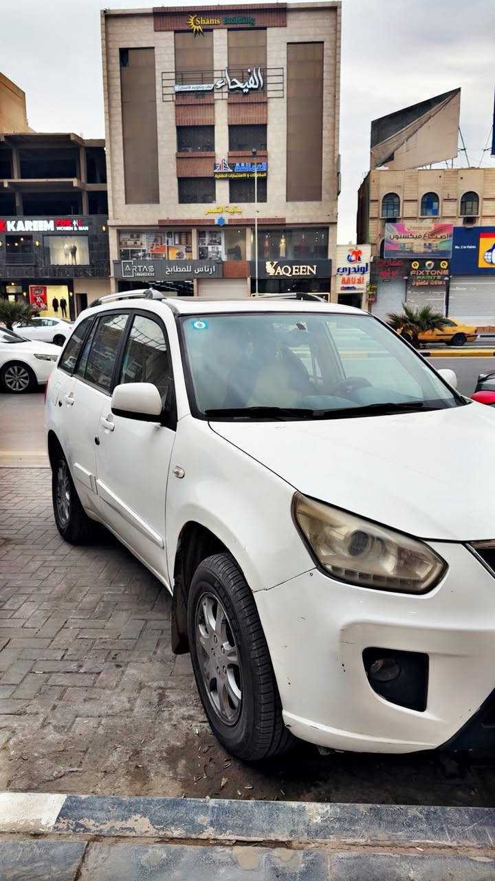 تيكو 2013 فول نضيفه وكامله 
بدون ضربه رقم بصره الماني جديد
تخم تاير جديد حداديه جديده 
لايت زنون كامره خلفيه شاشه لمس
كشنات تدفئه وتبريد وفتحه سقف 
سياره ب اسمي 
السعر 63 ورقه وبيها مجال 
مكاني البصره شارع الجزائر 
رقم ***********
