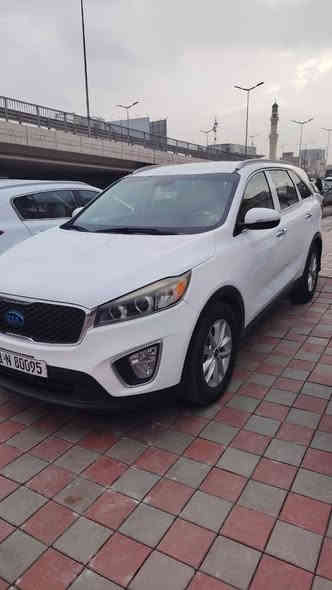 كيا سورنتو وارد امريكي
موديل ٢٠١٧  م
كفوله حادثه دعاميه فقط 
لون ابيض 
6 سلندر  مكفول 
7 راكب 
اشاير بالمري 
باقي تفاصيل اتصال على الرقم 
***********
