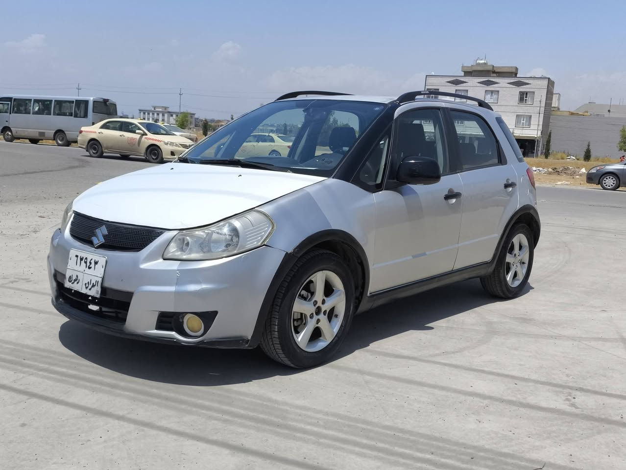 سازوکی SX4  مۆدیل 2008  تۆماتیک  
گێڕ و مەکینە و تەبرید بەشەرت
 تەحویل و  غەڕامە بەشەرت‌ بەناو خۆمە
  سەنەوی  بەسەرچووە 
 مواسەفات: 
 مەکینە گەورە و  ABS و شاشە ئایپاد  و دژە خلیسک و   وگێڕتۆماتیک و  سوکان ڤۆلیۆم  و چوارجام کارەبا و     و قفڵ مەرکەزی  ...
ڕەقەم دهۆکە و لەشاری هەولێرە 
 تەنها سێ پارچەی پیشەوەی سبوغە
 وچوار تایەی تازەی لەژێردان 
سعری 43 وەرەقە و مەجالێکی کەم

***********

