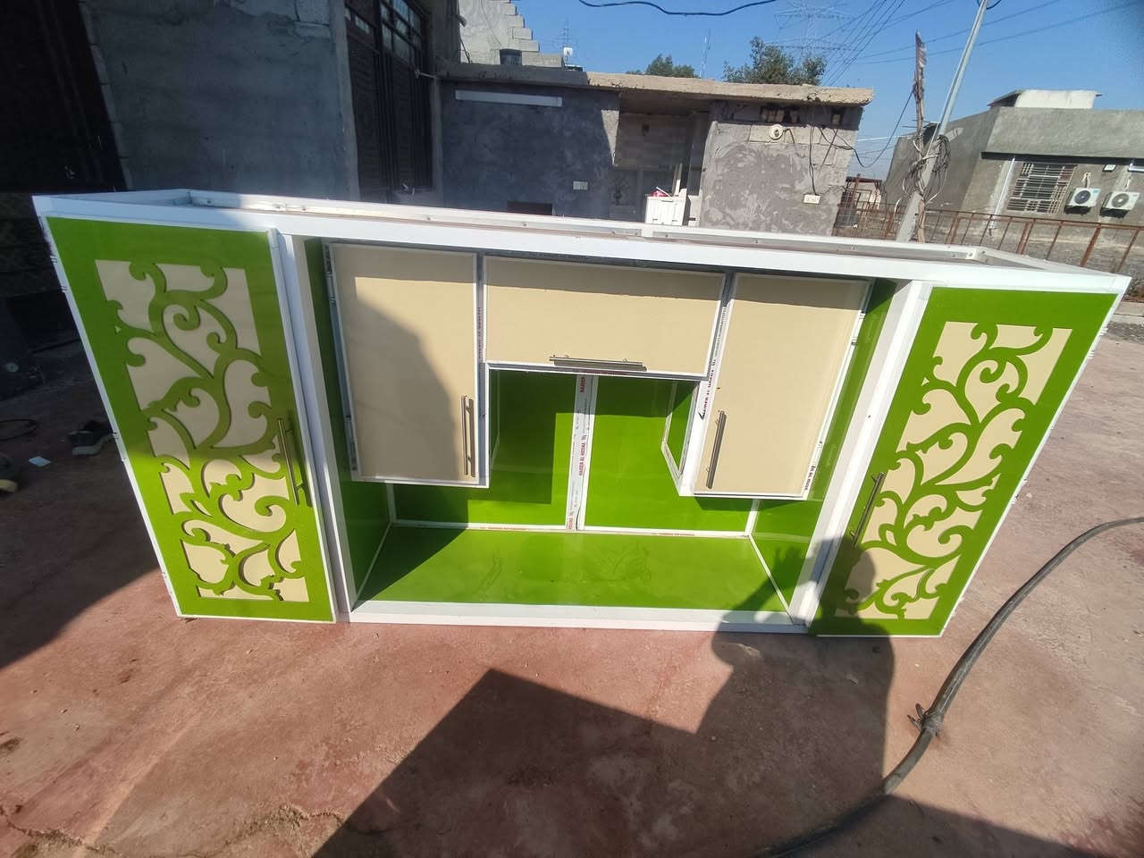 سلام عليكم كاونتر للبيع جديد ما مستعمل هواي السعر 250 *********** للاستفسار
