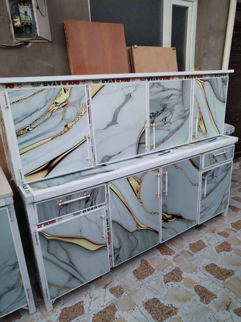 كاونتر مترين سنك متر و30كلش نضيف للستفسار ***********
