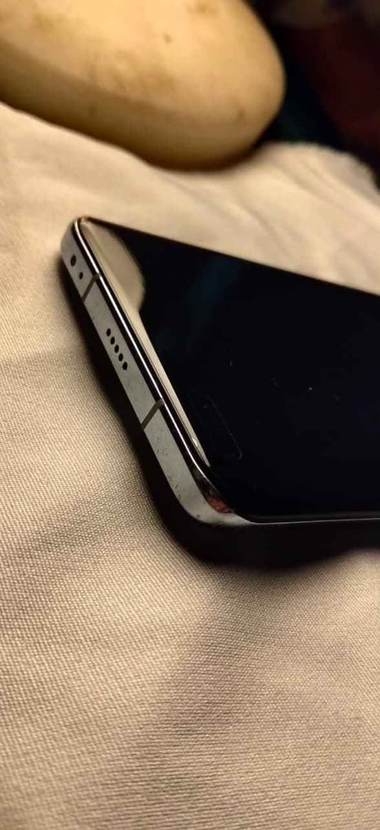 السلام عليكم متاح جهاز هونر ماجك فور برو ذاكرة 256 رام 8 معالج سناب دراكون 8  جهاز مال بيت بس بي فطر فوك ممبين وممثر  ابد عل لمس وشكم شخط بل شاشة للأمانة ممبينات بل شاشة من تكلب سعرة 375 مكاني بغداد السيديه رقم*********** بغداد, العراق
