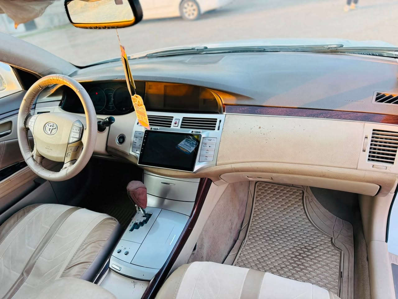 السلام عليكم
سياره ___ افيلون 

موديل ____ 2008

الفئه _____ لمتيد

المحرك ____6V

سعه ____3.5

المواصفات 

فتحة سقف 
خمس بصمات 
تبريد قطعتين ثلج
مقاعد كهربائيه+جلد
شاشة تشغيل وكامره 
اللايت زنون جديد 
تخم تاير جديد صارلهن اربع اشهر 
وارد امريكي الضرر باب خلف السايق انطخ ورجع على بارد وباب السايق وصدر مبدلات بلادي
السنويه عظم عاج وكالة عامه احولك شوكت متريد 
مكاني الرمادي/جزيرة الرمادي /شارع الجرايشي 
السياره نظيفه وخير من الله تجي اشوف بعينك 

السعر : 120 وبيه مجال 
للاستفسار الاتصال على الرقم : ***********
