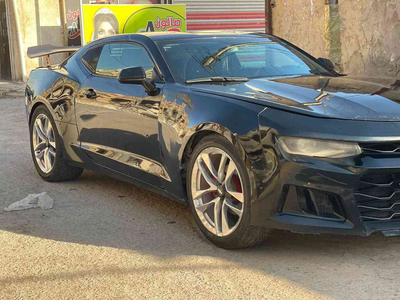 سلام عليكم خوان من رخصت الادمن كمارو مديل 2017 سياره كبال العين مثل ما موضح بصوره بيهة شويه نقوصات حادث جاملغ امامي وبنيد بدون لا شاصي ولا لغد متوازي عله بيعتهة 82 ورقه وبيهة مجال حك جيه للستفسار *********** واساب ورصيد
