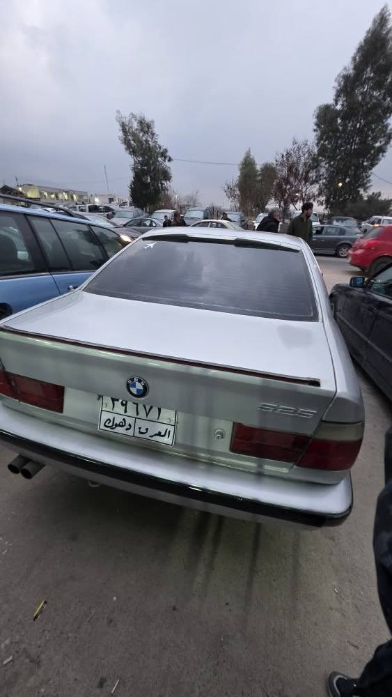 Bm 525   1991
كئر تماتيك مه كينه كبس  دوو جام كاره باي 
عام به غ  سلايت  تحويل شه رت 
 7ورقه غرامه يل سه ر  
سعر 53مه جاله كئ تئدا هه ي
رقم خودان *********** دهوك, العراق
