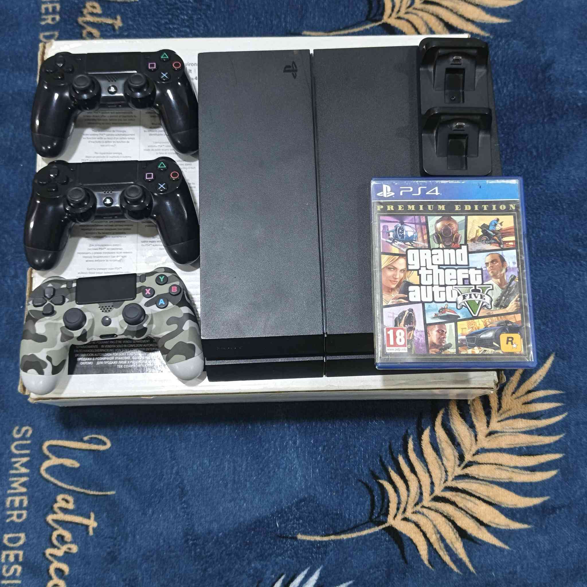 بلي 4 فات نضيف جدا مع المحلقات مثل الواضح بل صوره ما مهكر 
💸سعر 225وبي مجال بسيط
⭕ملاحظة عدسة القراص يراد له تنظيف 
⭕العنوان حله شاع ٦٠
📞***********
