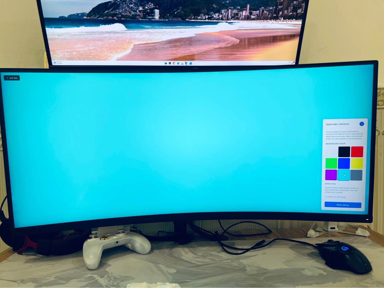 شاشة شاومي الترا وايد حجم 32
بنل VA 
144hz 

الشاشة مكفولة من الديد بكسل لكن بيها اثر اضائة بالطرف اليسار ميبين نهائيا فقط اذا اللون ابيض ناصع كلش 
حاولت قدر الامكان ابينها بالكامرة 
شاشة تخبل ميحتاج اسولف عليها شي ما قاصرة ابدا 
مثالية لكل الاستعمالات 
مكاني بالنجف الافضل تجي وتشوف الشاشة تقتنع وتاخذها وبالخير عليك 

***********

السعر 190 الف النجف, العراق
