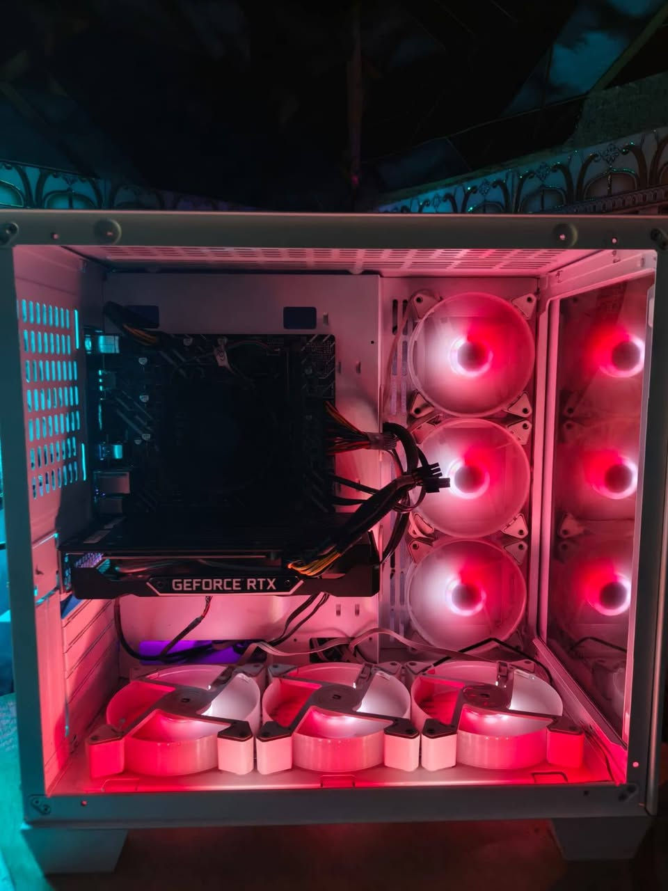 🔥 للبيع PC Gaming جاهز للألعاب 🔥
🔥 للبيع PC Gaming جاهز للألعاب 🔥

✅ المعالج (CPU): Intel Core i3-12100
✅ كرت الشاشة (GPU): Palit RTX 2060 12GB
✅ الرام (RAM): 16GB (2×8) Black Wolf DDR4 3200MHz
✅ اللوحة الأم (Motherboard): H610M-K4
✅ مزود الطاقة (PSU): Rocket 600W Silver
✅ التخزين: SSD 120GB + HDD 500GB
✅ الكيس: ESGAMING SEAVIEW 2001W

🎮 الجهاز جاهز للألعاب والاستخدام اليومي، ويشغل أغلب الألعاب على دقة 1080p بأداء ممتاز.

💰 السعر: 725,000 دينار عراقي 

📍 العنوان: بغداد – مدينة الصدر
📞 للتواصل: ***********
