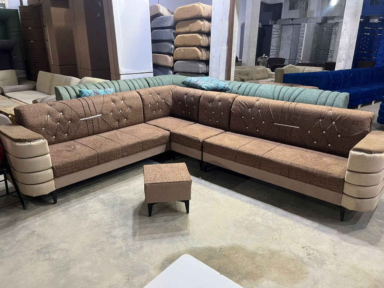 مجمع العبدالله التجاري الاثاث المنزلي والمواد الكهربائية (البالة والجديد)الاتصال ***********
